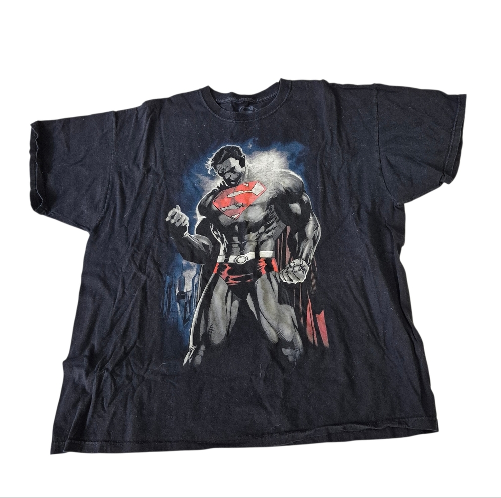 DC Comics Superman Graphic T-Shirt 2 XL  Black Man of Steel Retro Superhero
